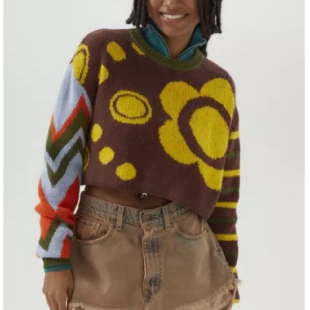 BDG Cropped Sweater